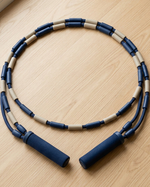 Ymxvk 52 Bead Segmented Jump Rope 2.8 m Navy Sand - Lifestyle view